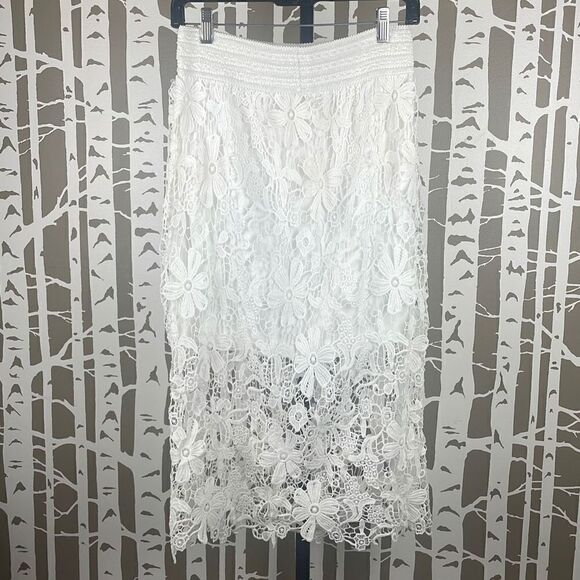 Crochet Floral Lace Midi Pencil Skirt - Picture 2 of 8